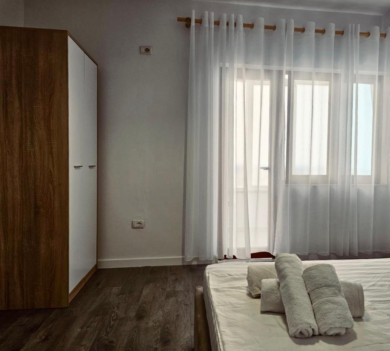 Hi5 Rooms Tirana Exterior photo